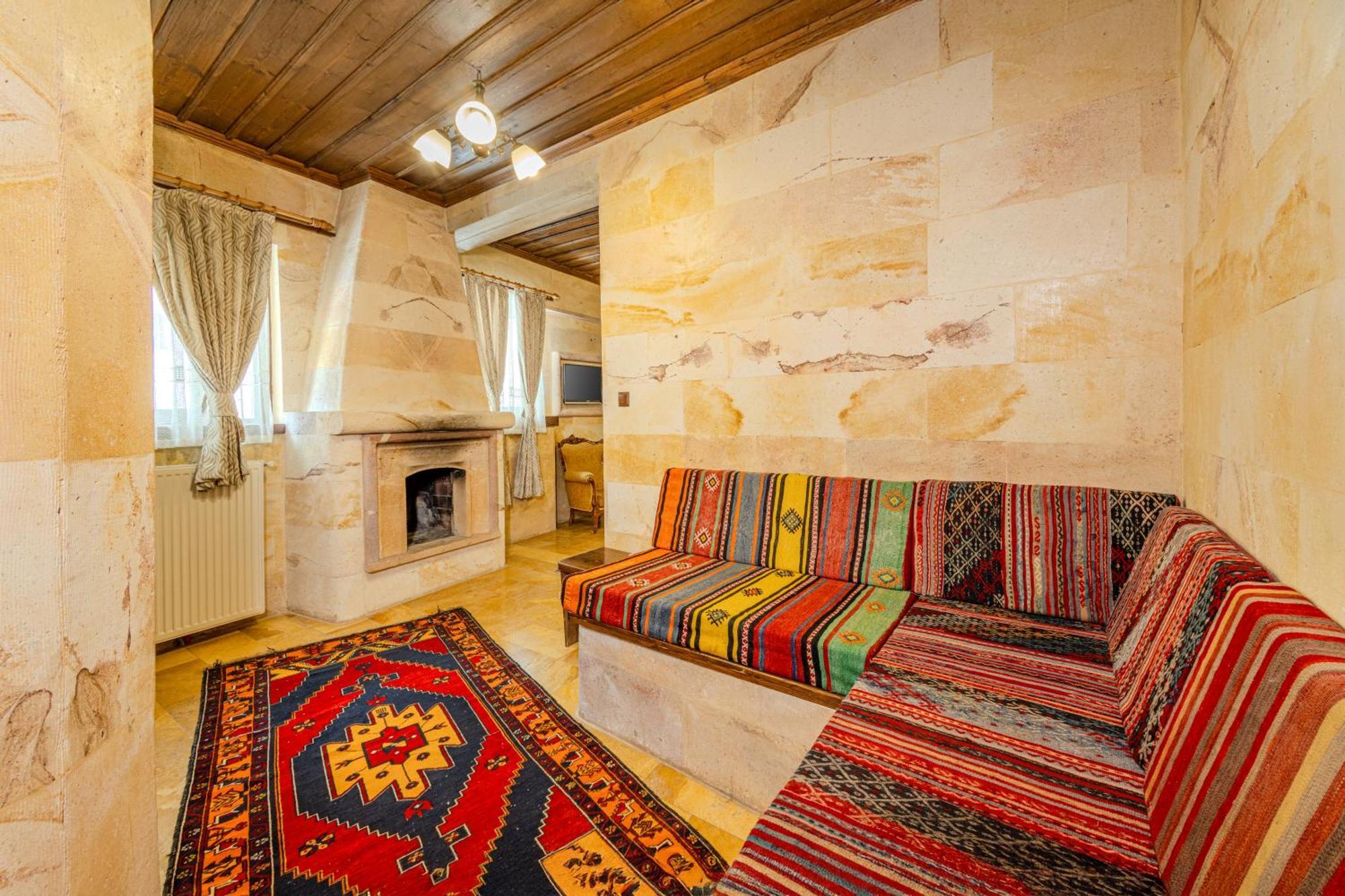 Akuzun Stone Hotel Ürgüp Buitenkant foto